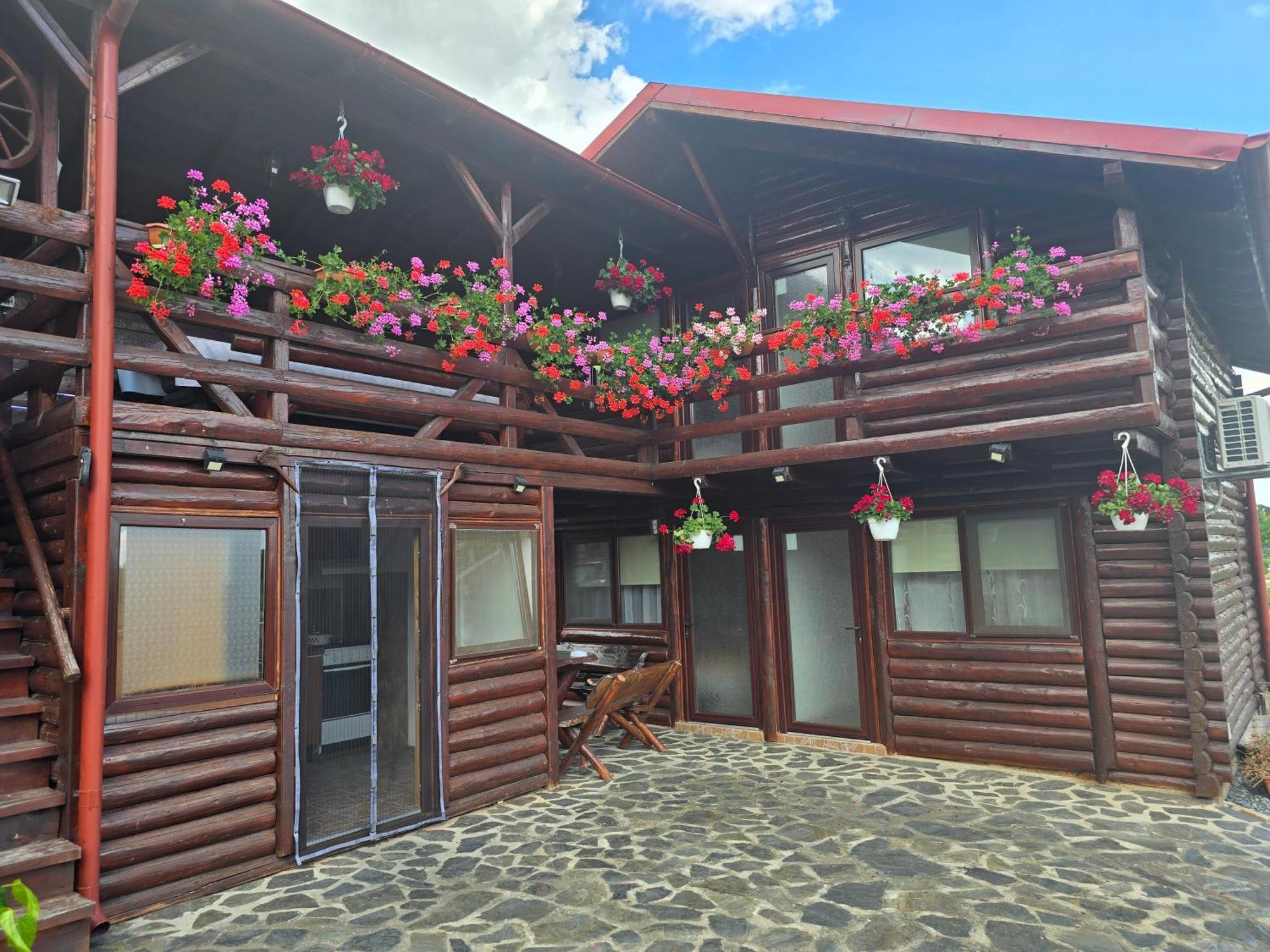 Villa Casa Baciu Turda Exterior foto